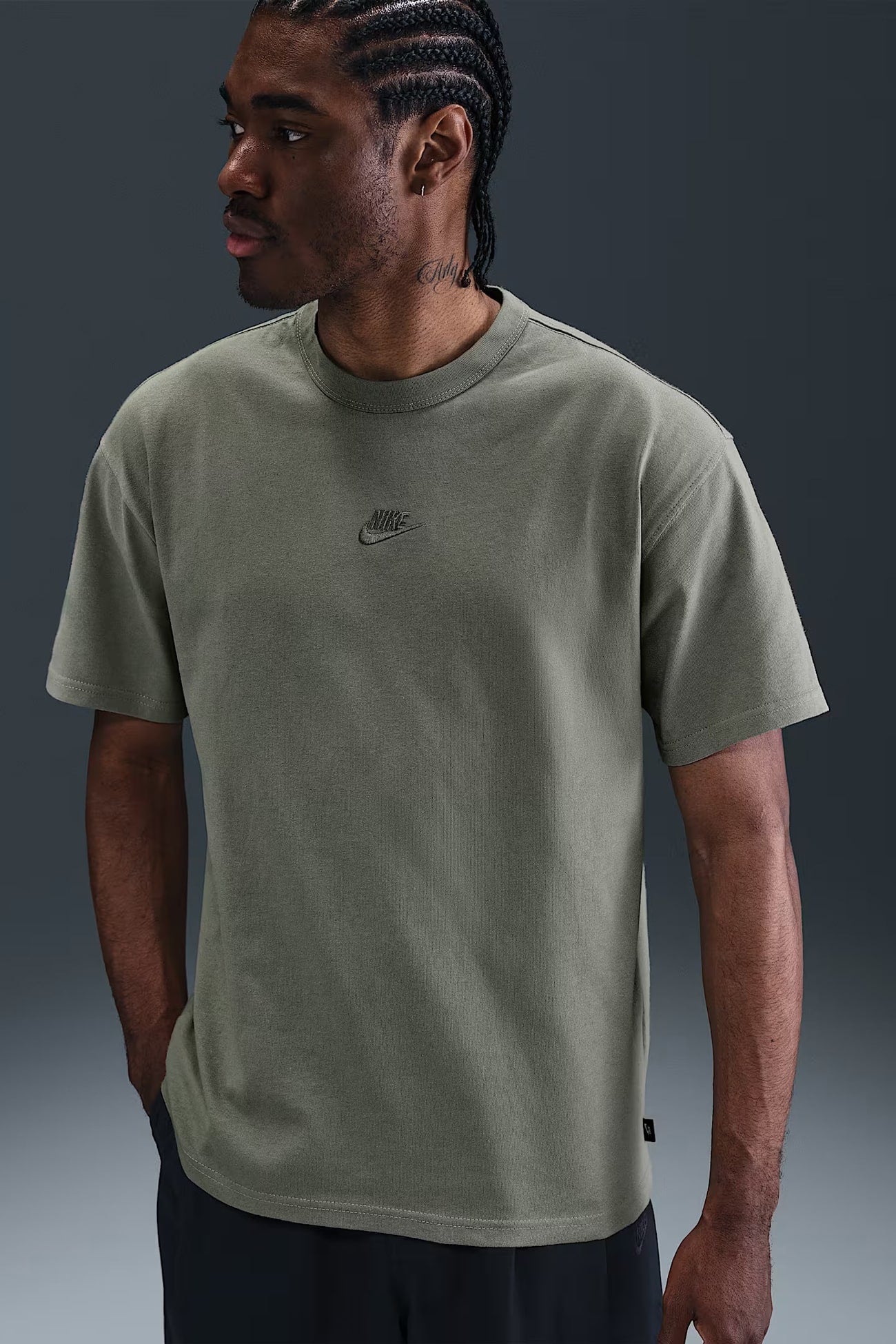 Nike-Sportswear-Premium-Essentials-Tee-Light-Army-f1-minjpg