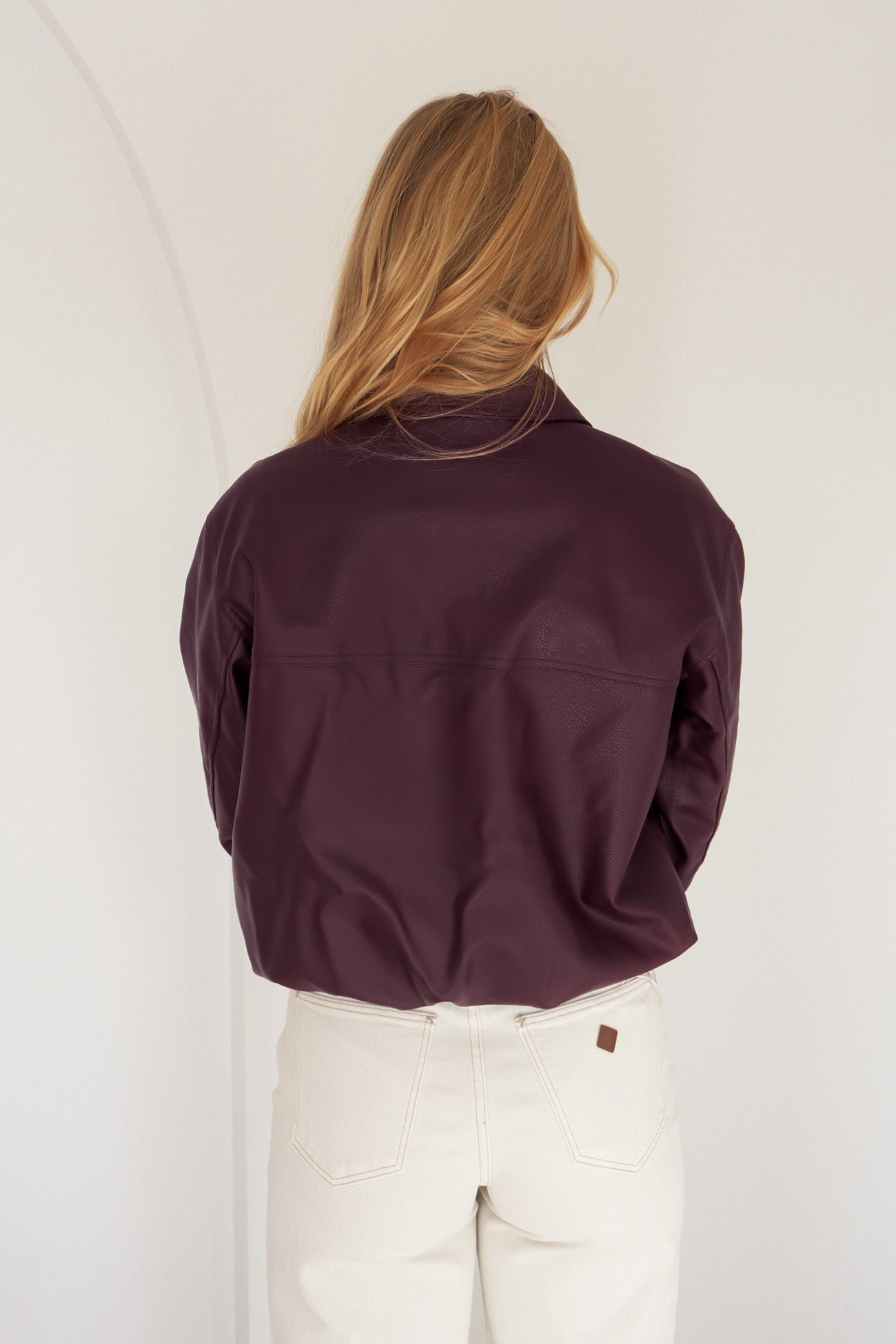 Nina Bomber Wine
