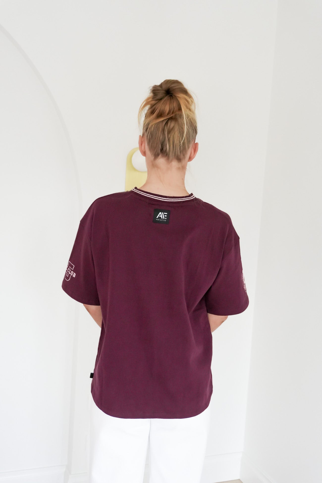 Ninety Five V-Neck Tee Wine