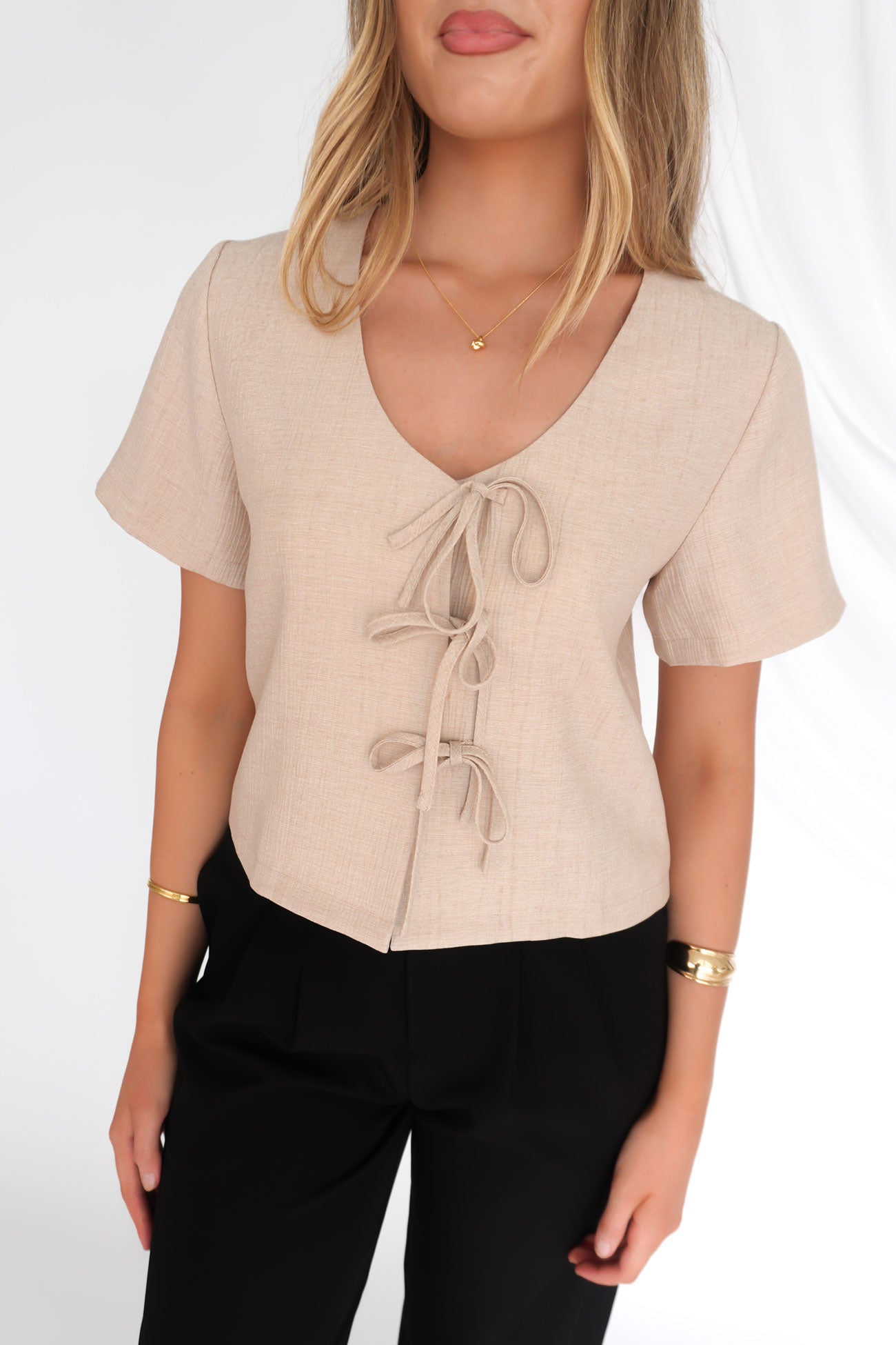 Onyx-Tie-Tee-Oat-ffcjpg