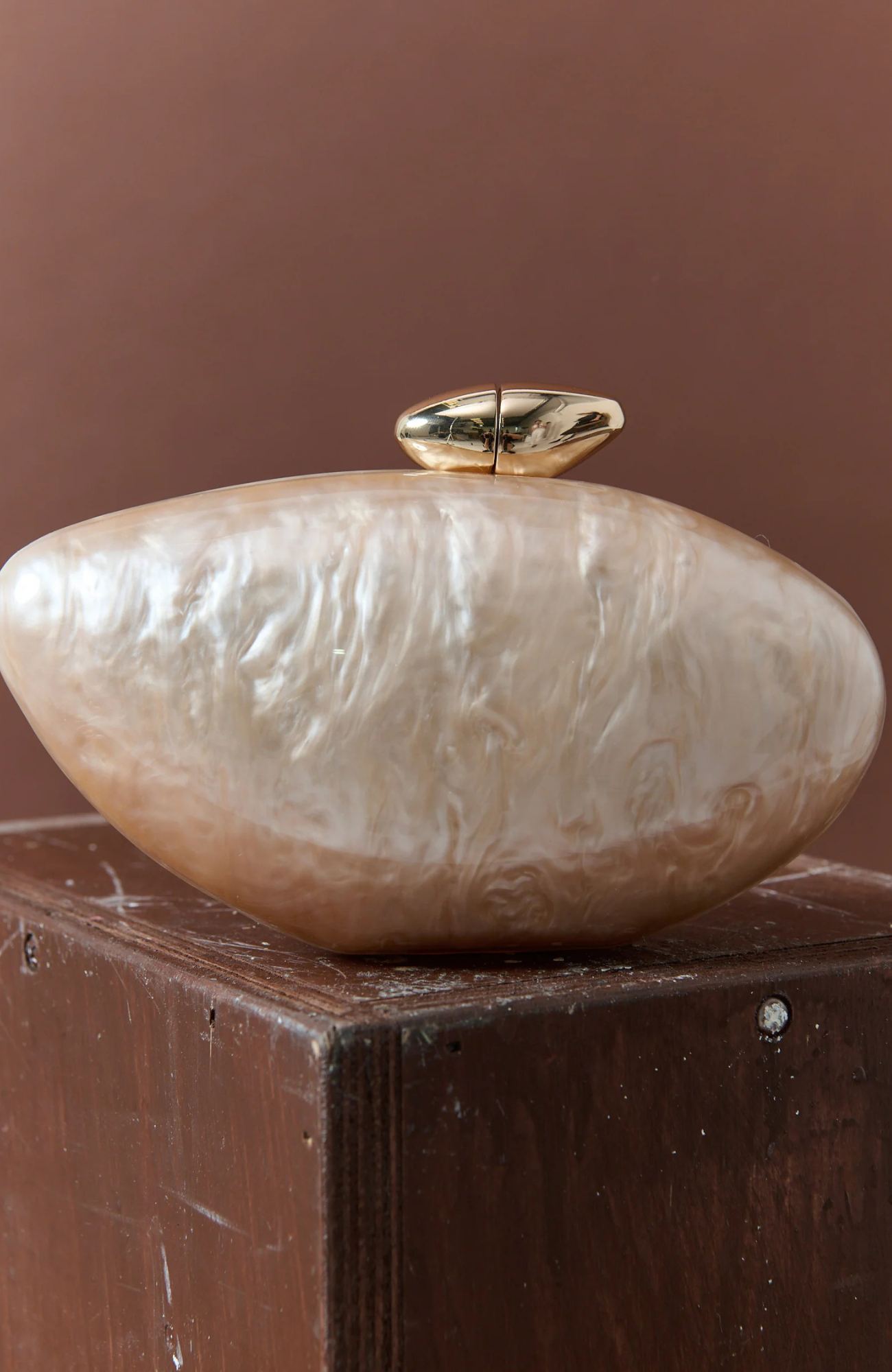 Roman Pearl Clutch Champagne