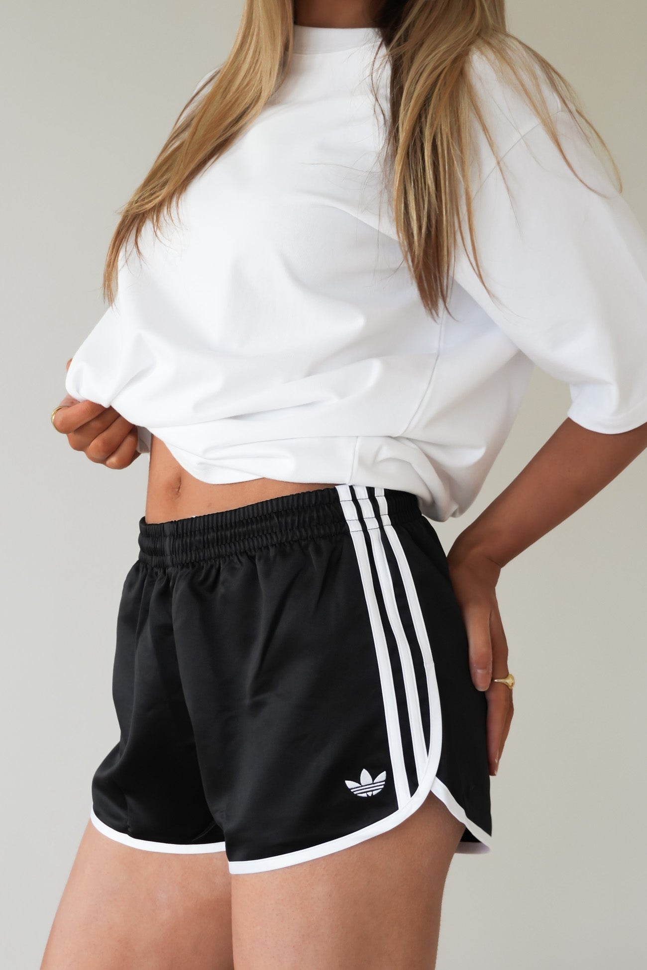 Satin 3S Sprinter Short Black White