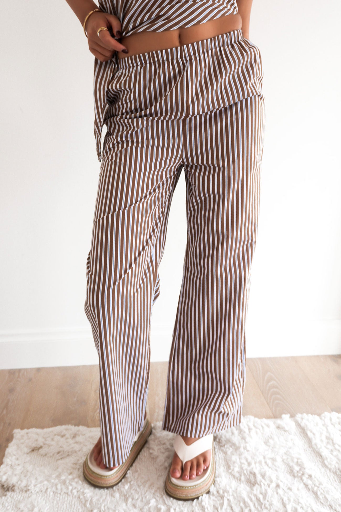 Saylor Set Brown Blue Stripe