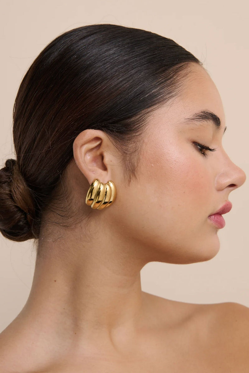 April Earrings Gold