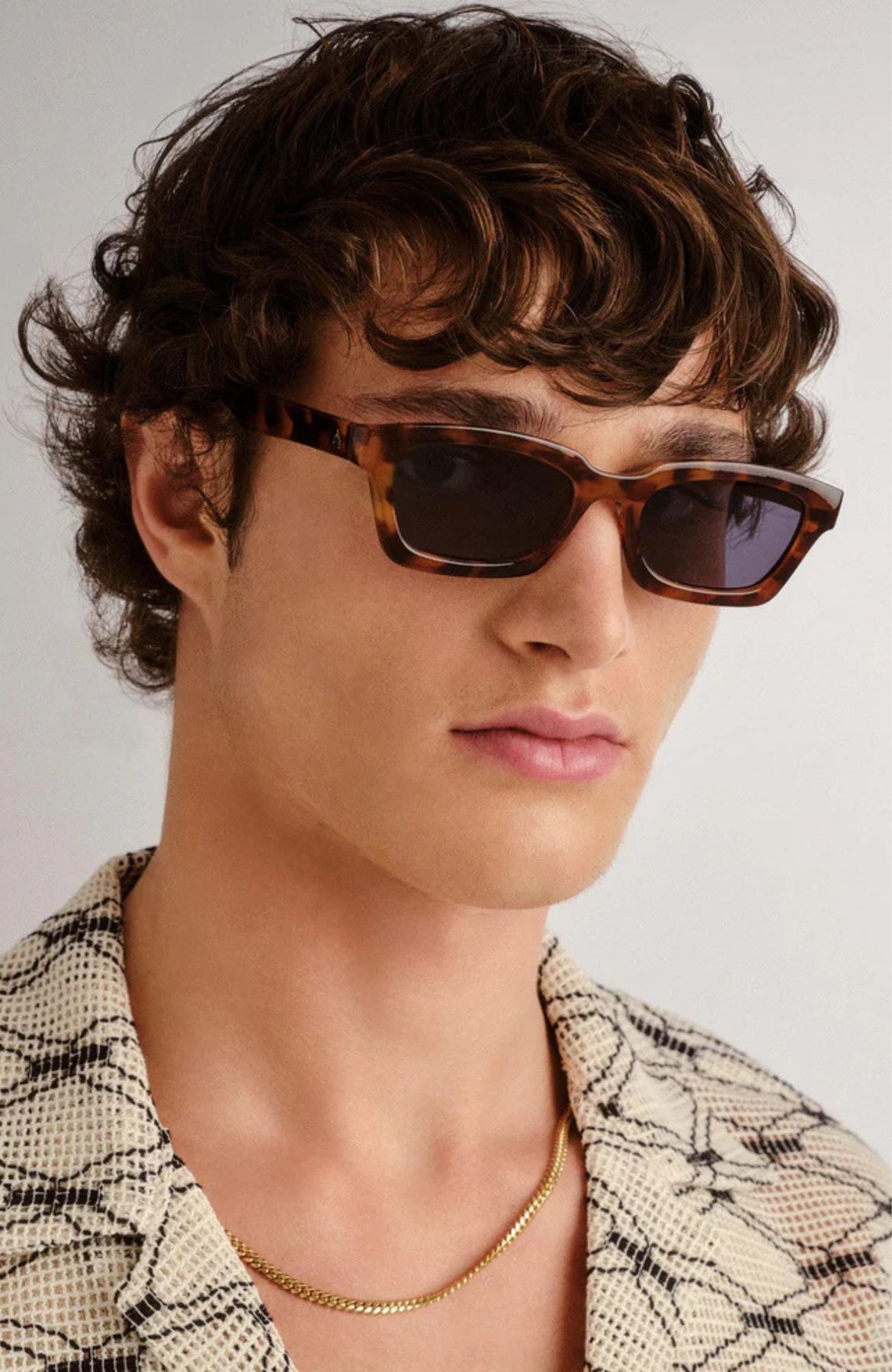 Sculptor-Dark-Tort-3