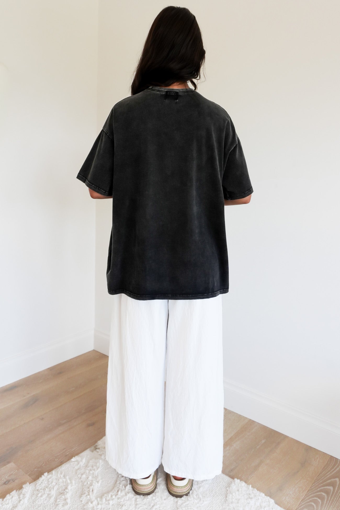 Senorita Tee Black Acid Wash