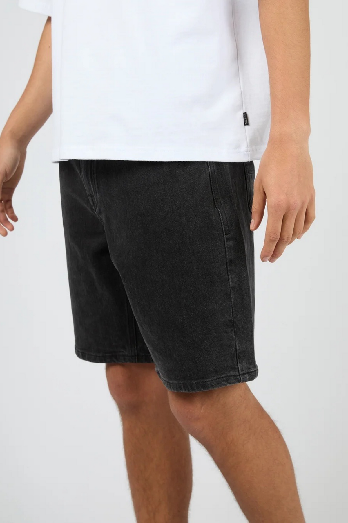 Shadow A3 Short Vintage Black
