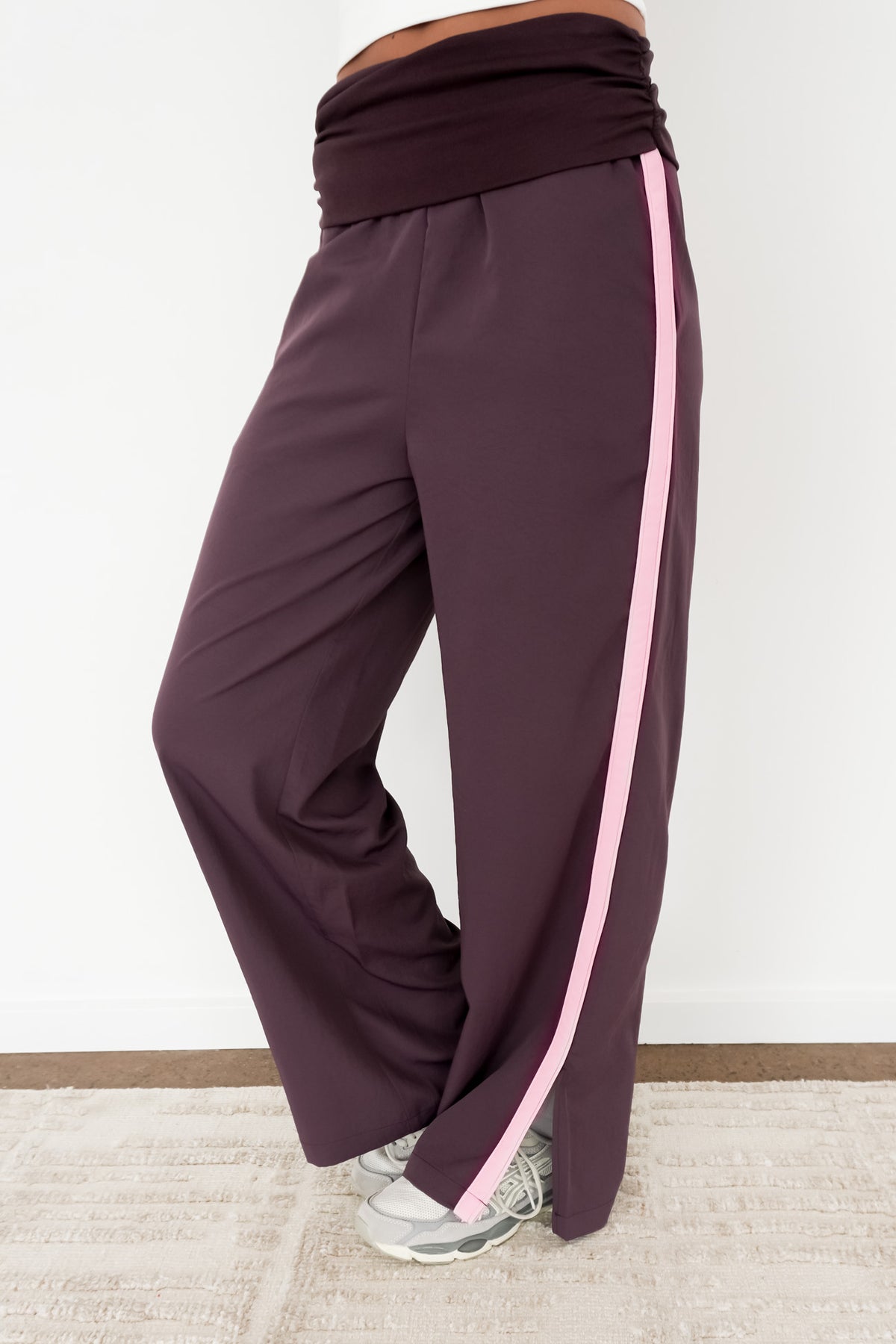 Solana Trackpant Plum