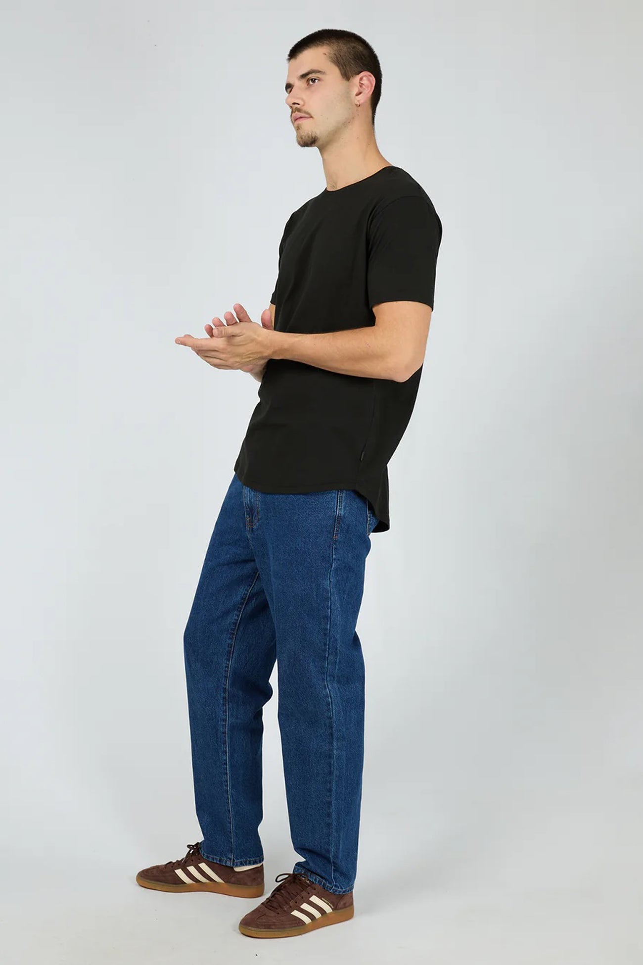Solid Tail Tee Black