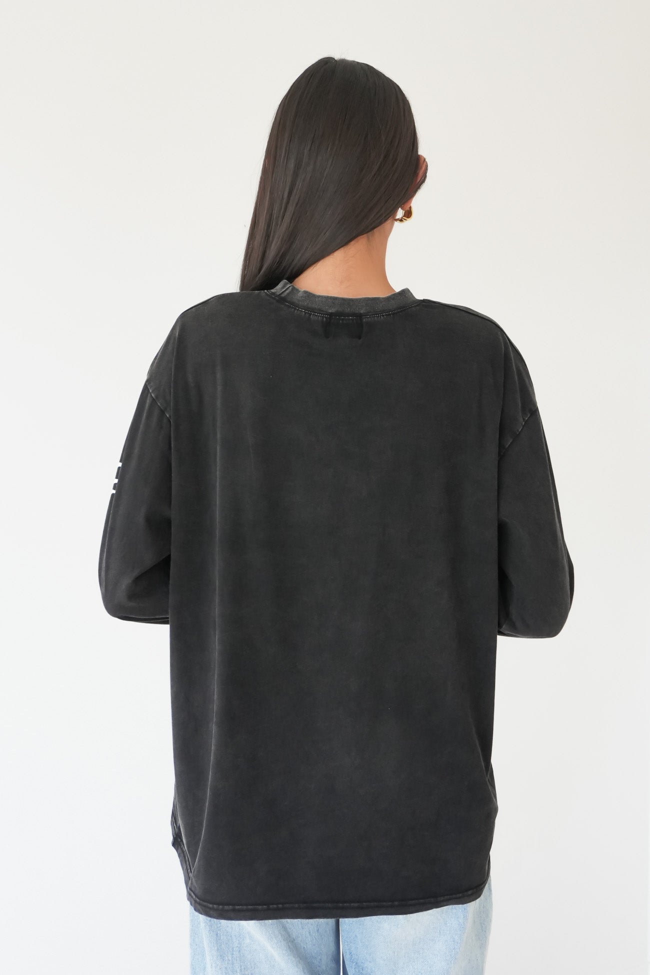 Stay Wild Long Sleeve Tee Black Acid