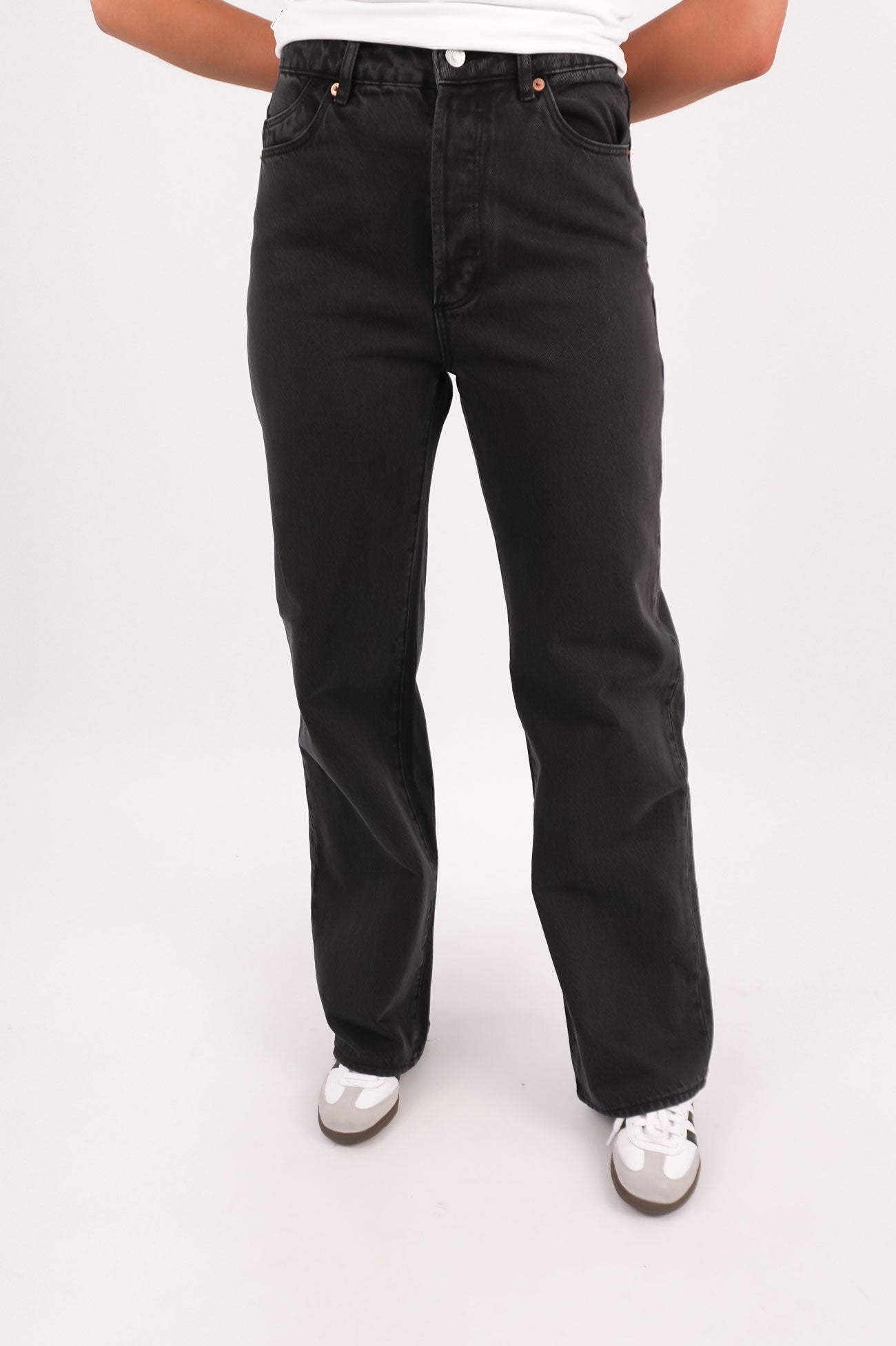 Stevie Relaxed Jean Stone Black