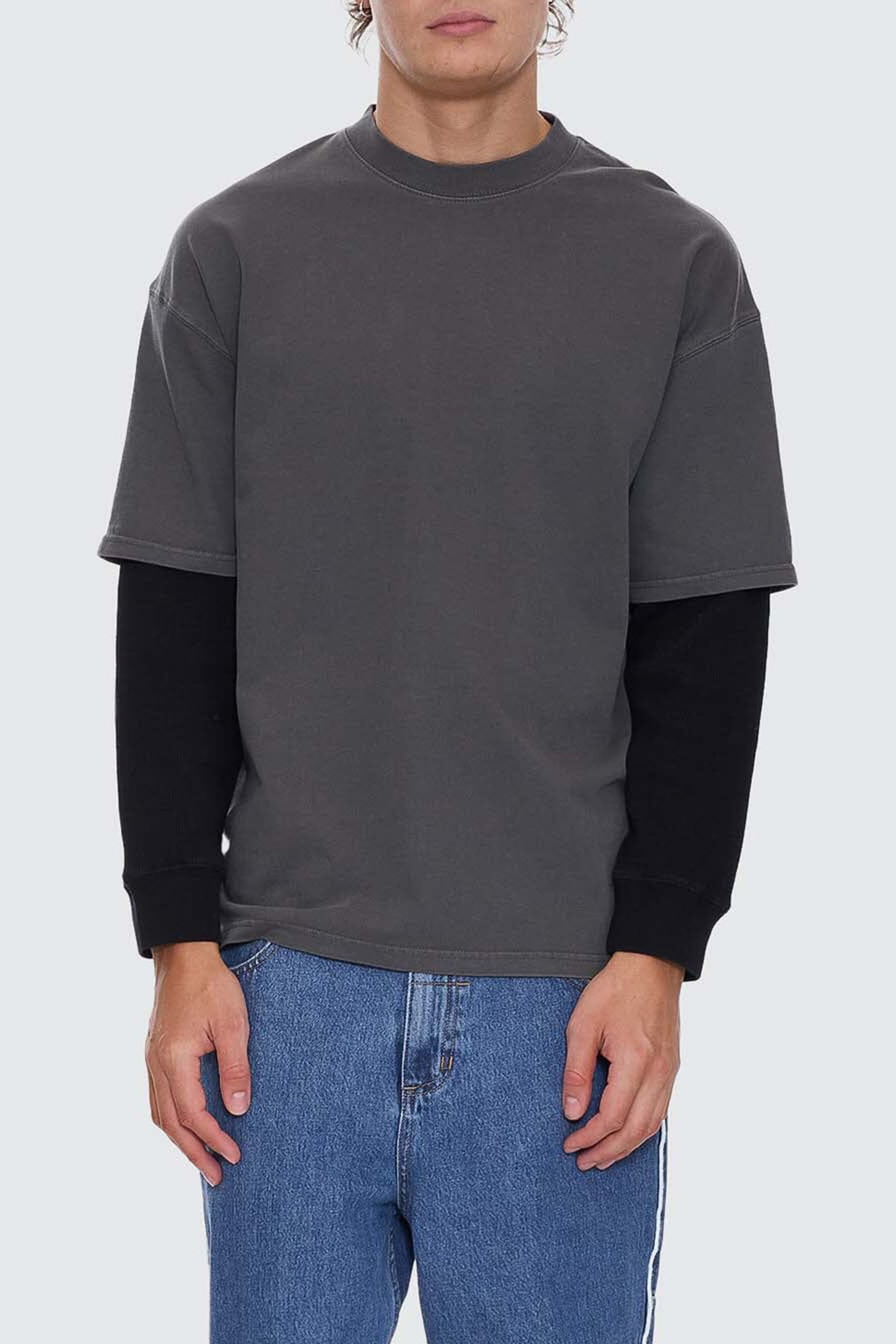 Arts & Industrial Layer Box Fit Oversize Long Sleeve Tee Merch Black