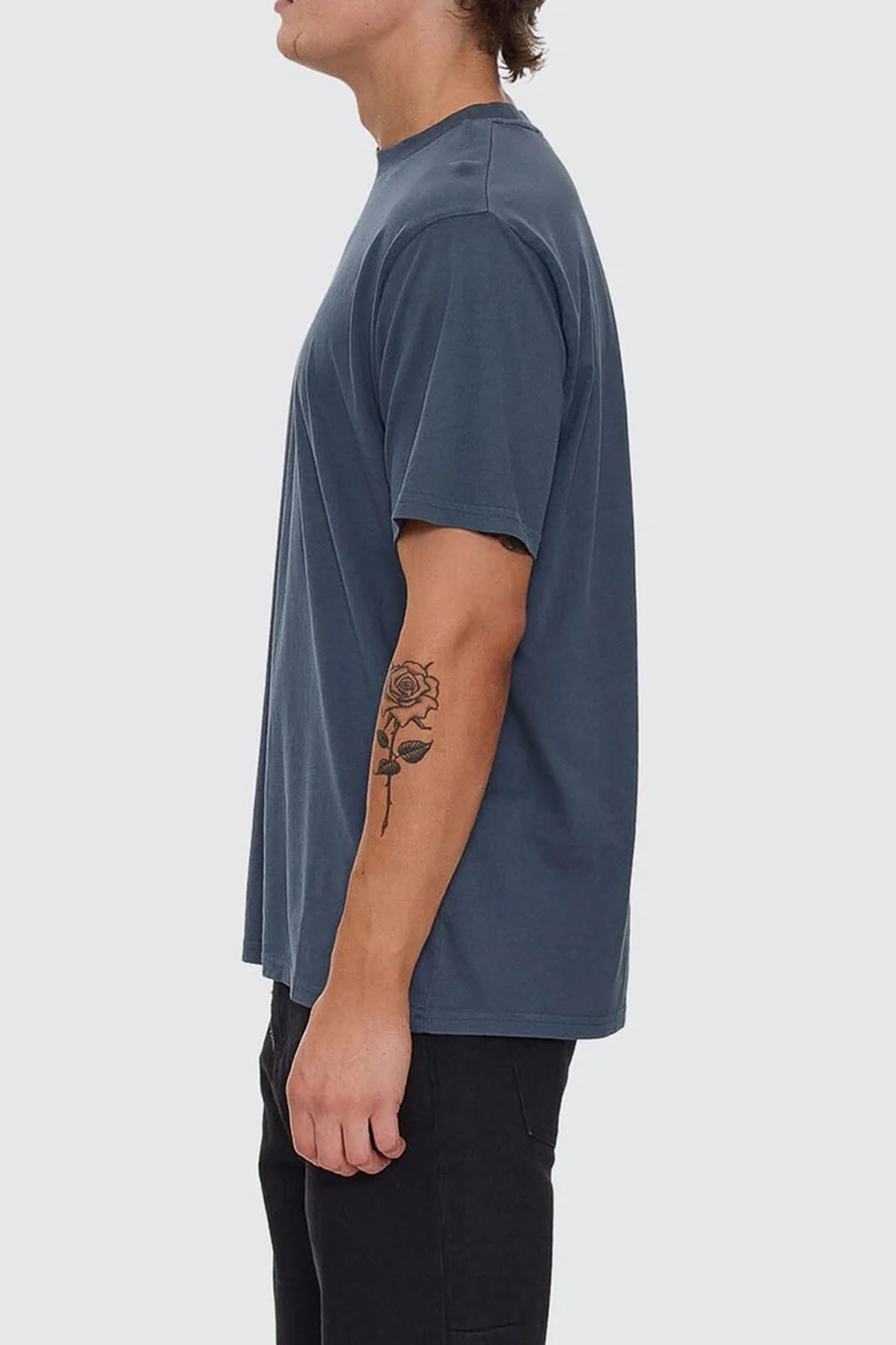 Minimal Thrills Merch Tee Heritage Navy