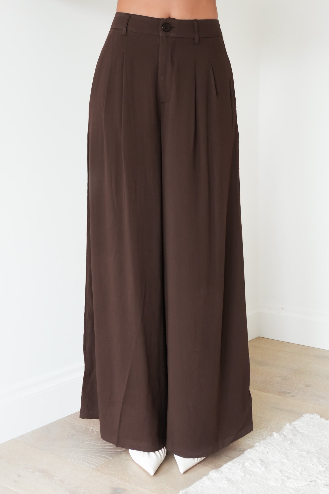 Taegan Set Chocolate