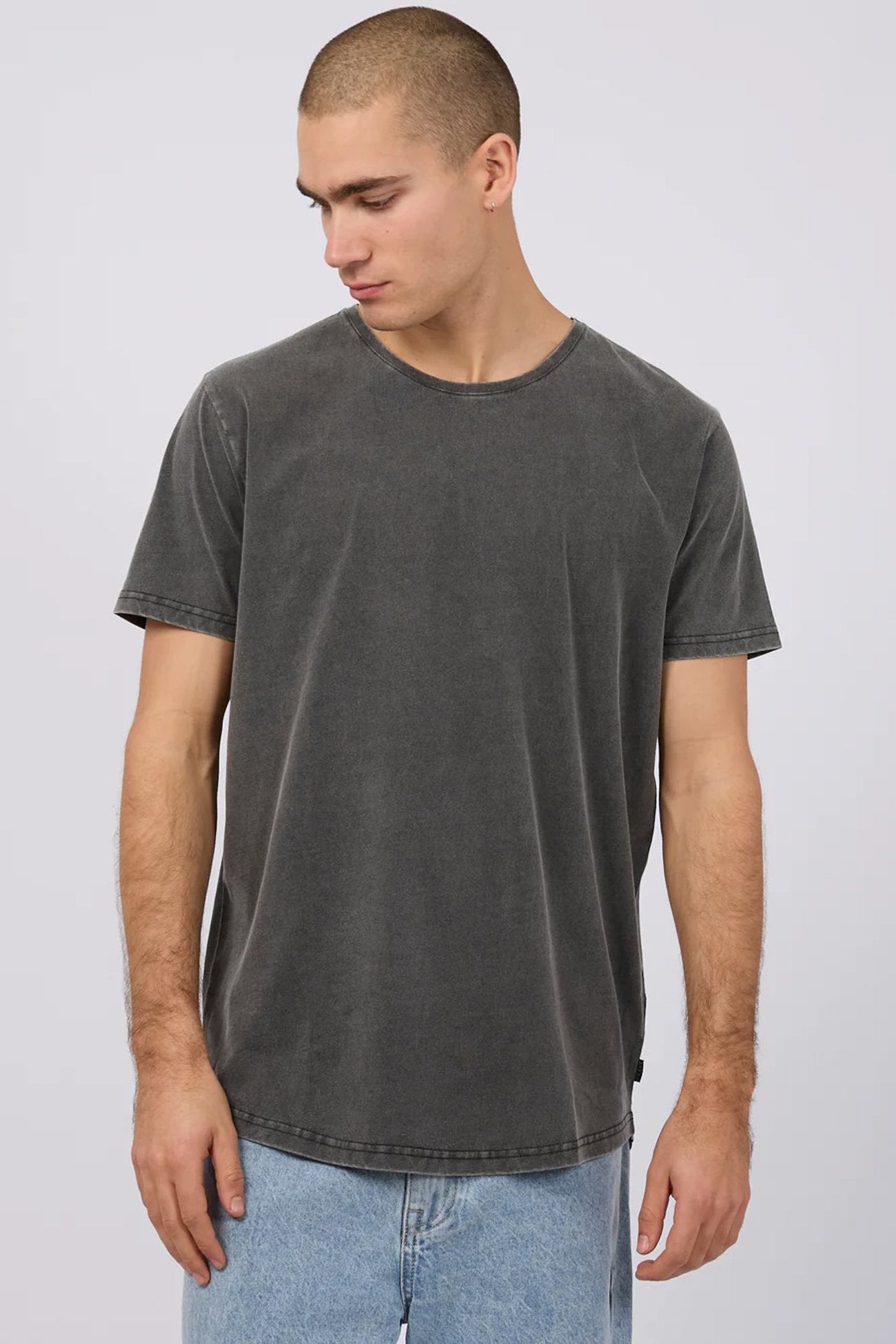Tail Tee Lead