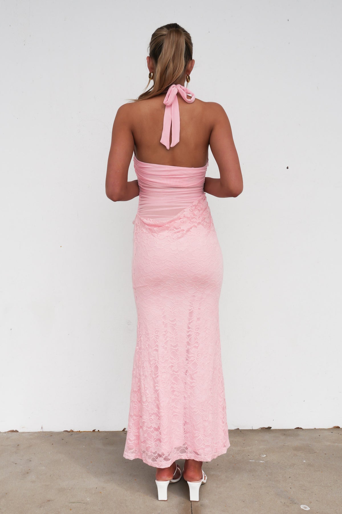 Taylse Lace Halter Maxi Dress Pink
