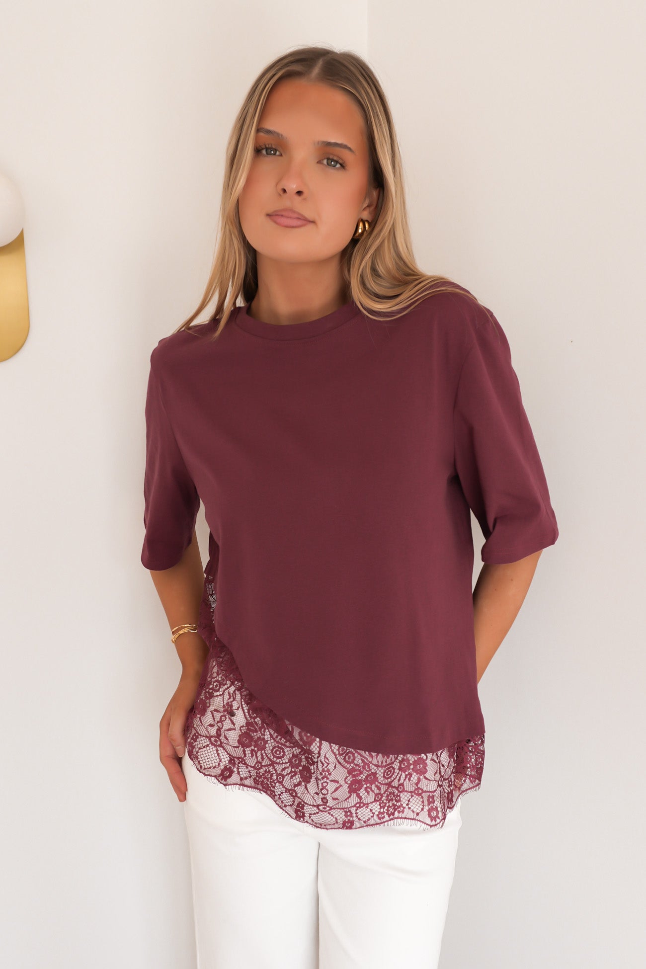 Tommi Lace Tee Burgundy