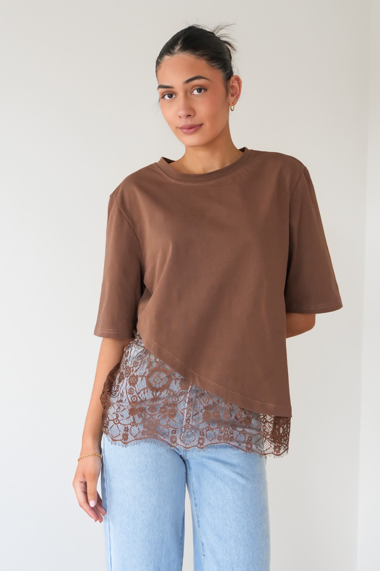 Tommi Lace Tee Chocolate