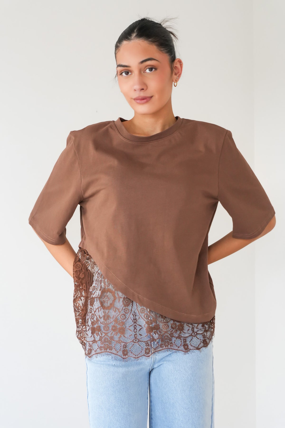 Tommi Lace Tee Chocolate