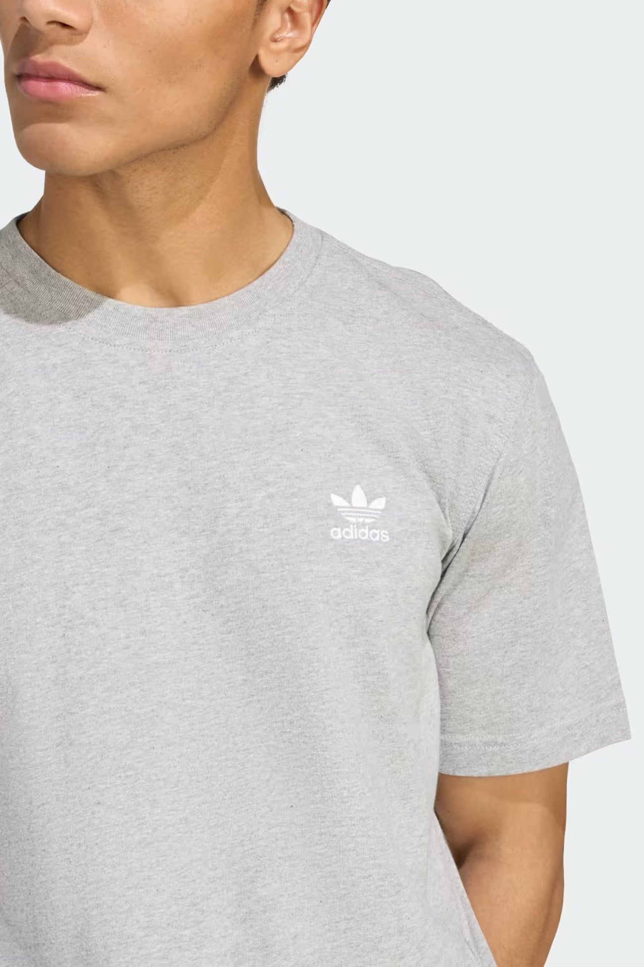 Trefoil-Essential-Tee-Medium-Grey-Heather-1jpg