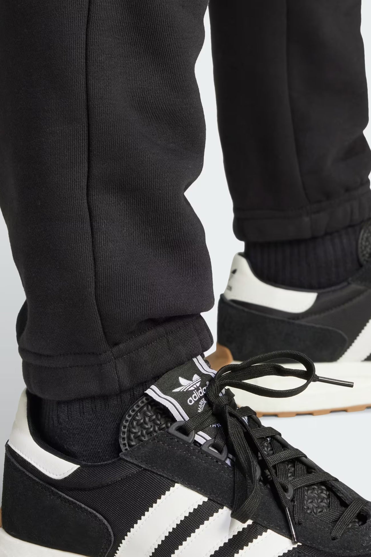 Essential Pant Black