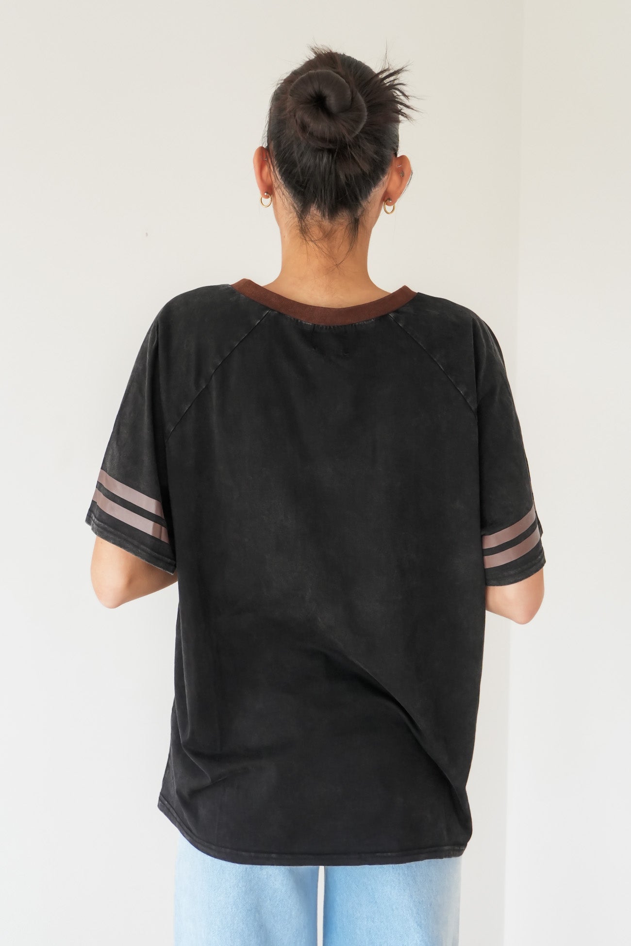 Vino Tee Black