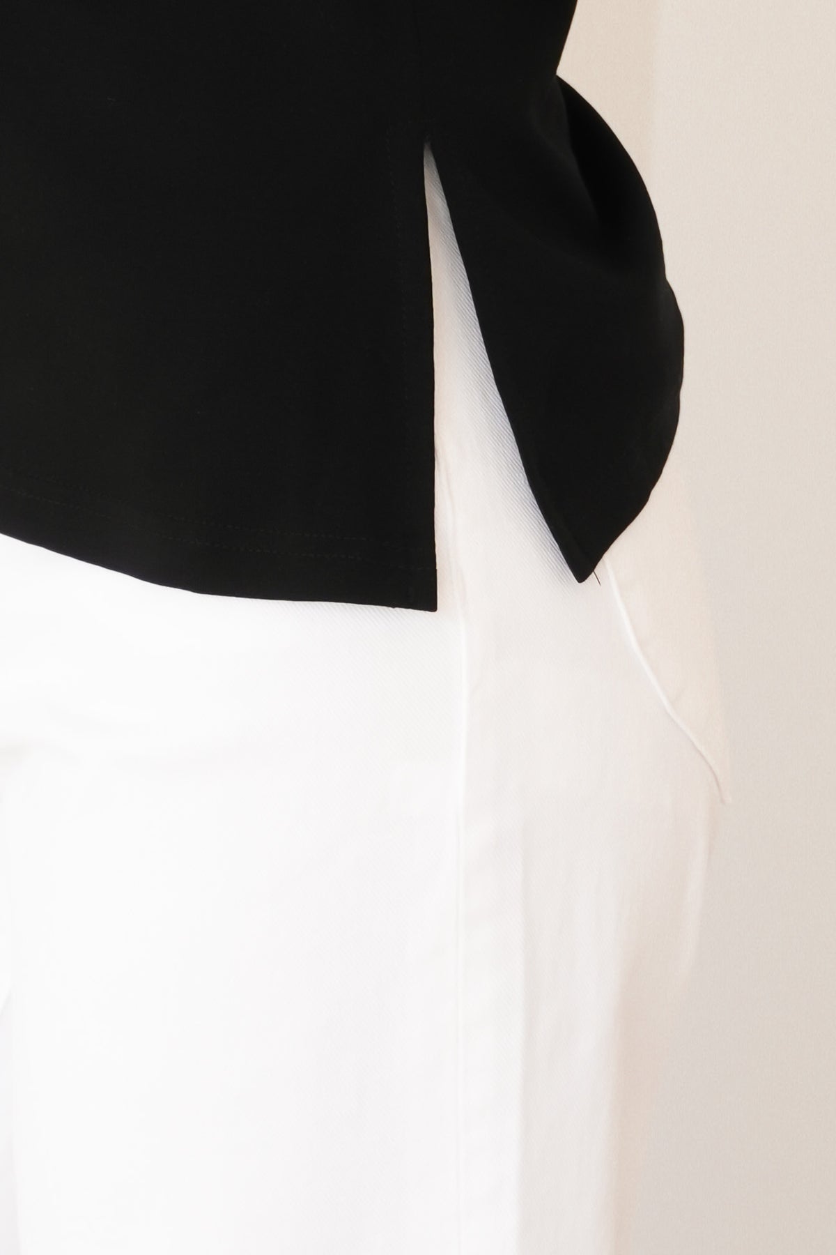 Wina Tee Black