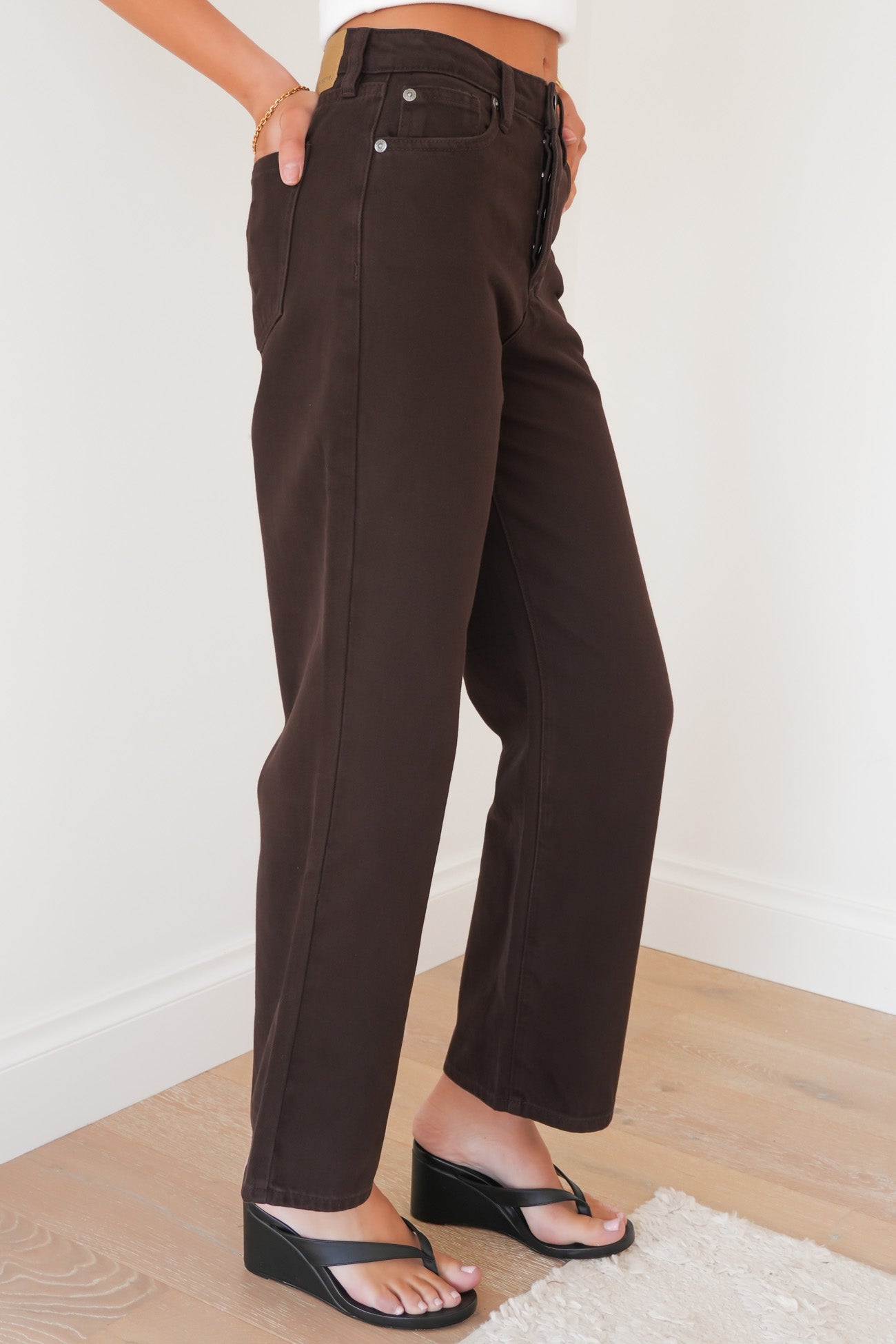 Zia Relaxed Straight Jean Brown