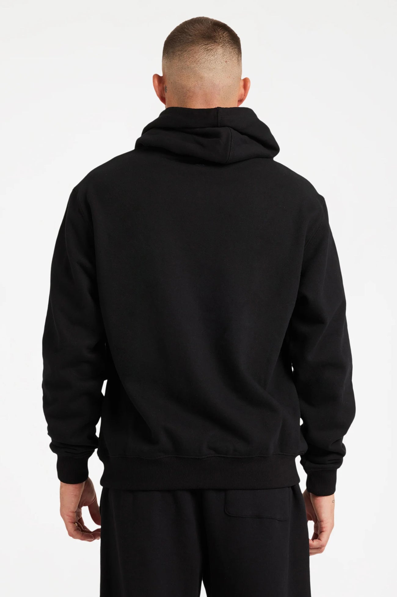 VA Essential Hoodie Black