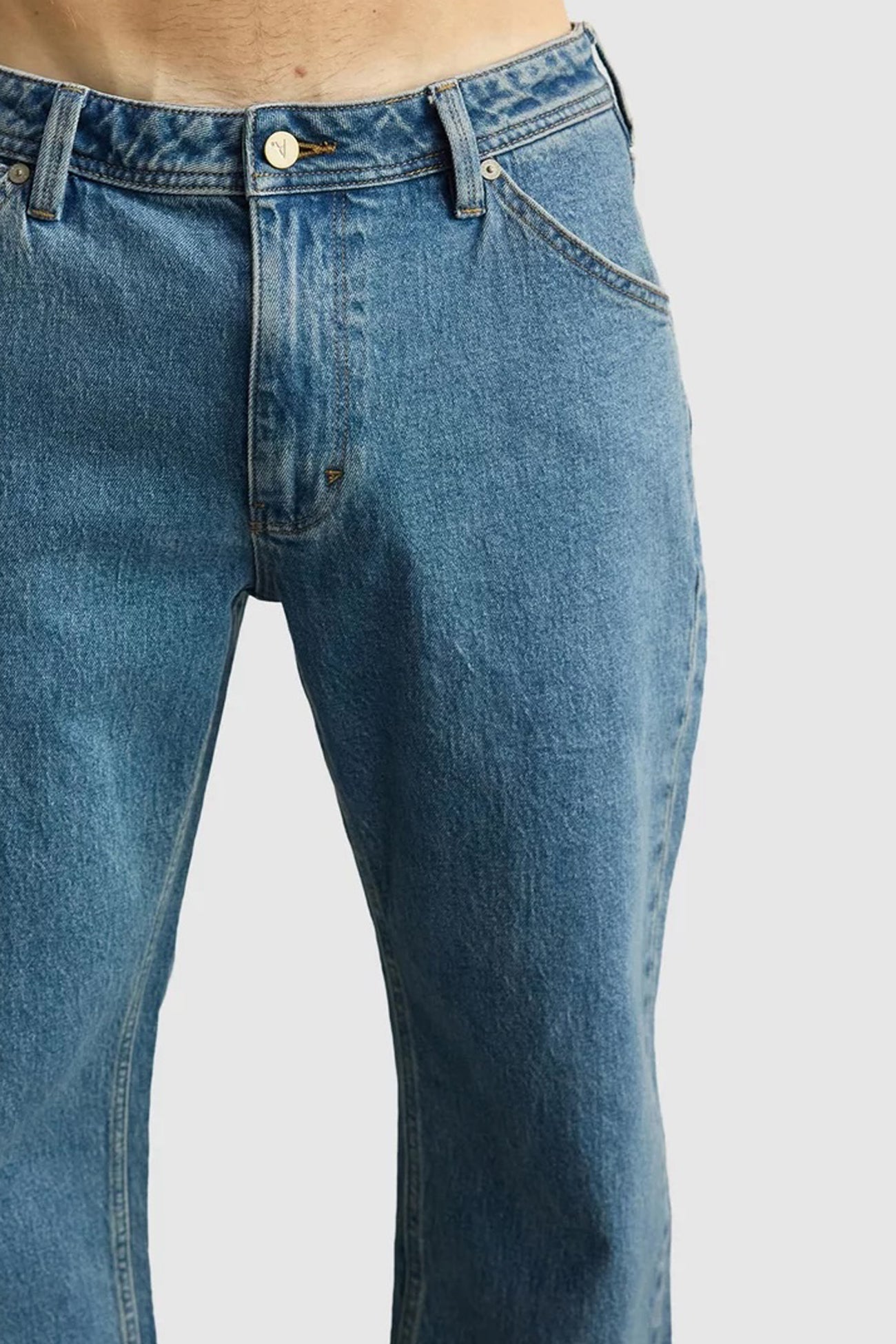 A2 Slim Jean Benson