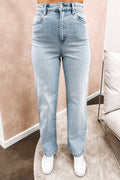 A 94 High & Wide Jean Gigi Rip