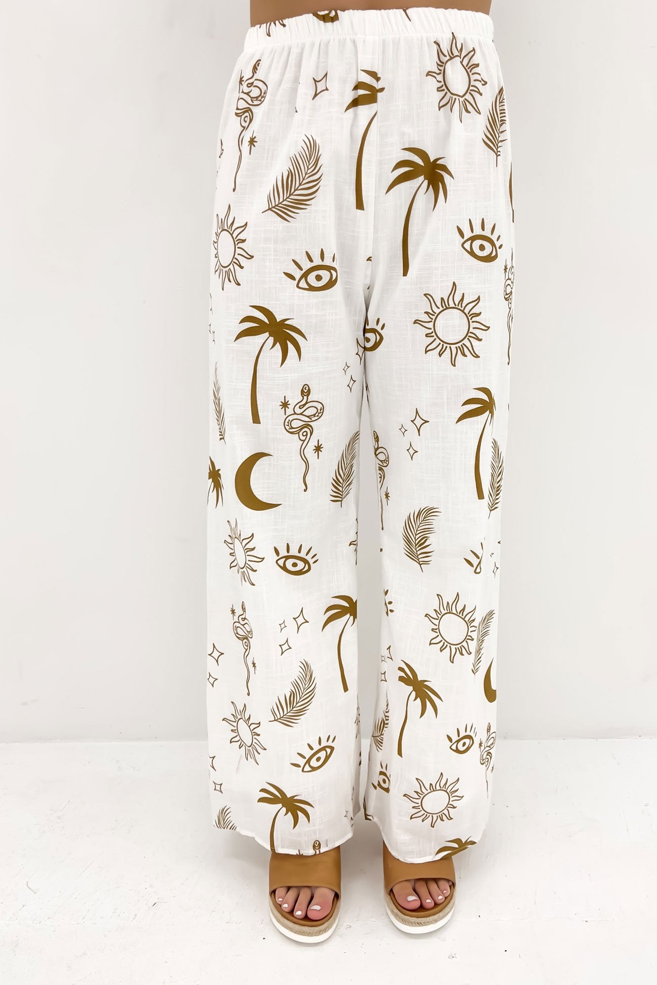 Aphaea Pant Set White Tan