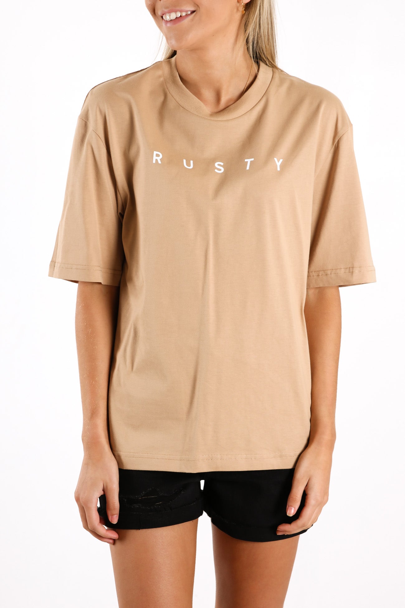 Carmen Tee Clay