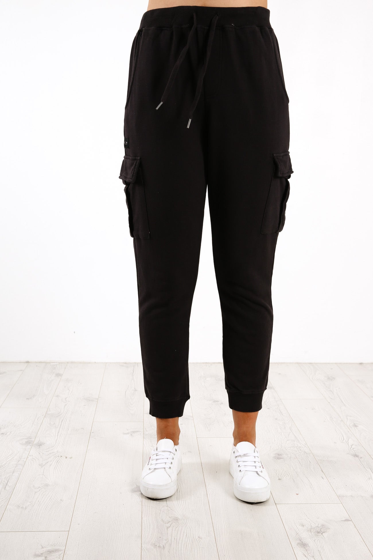 Combat Trackpant Washed Black