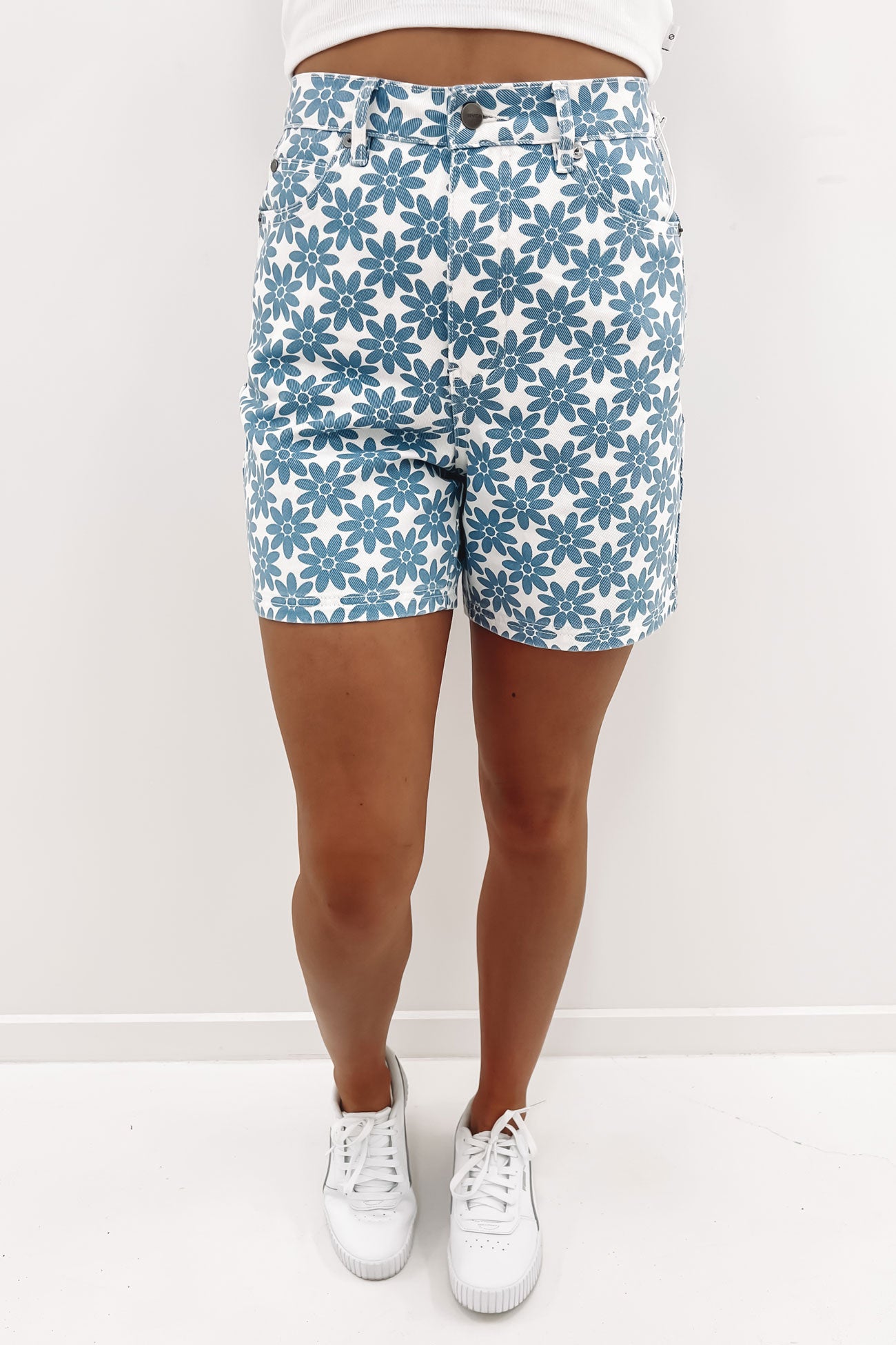 Daisy Coco Short Ash Blue