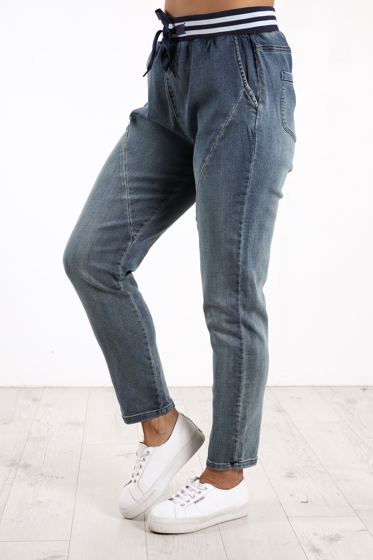 Dakota Jean Azure
