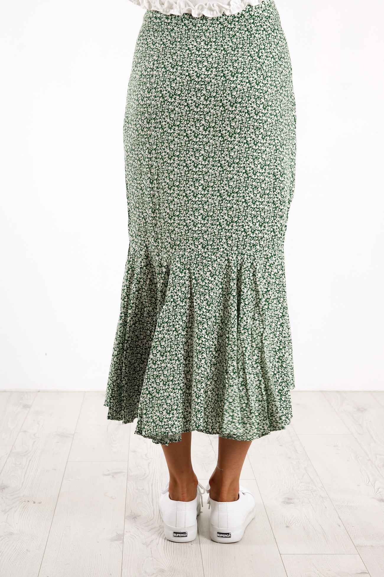 Find Yourself Skirt Green