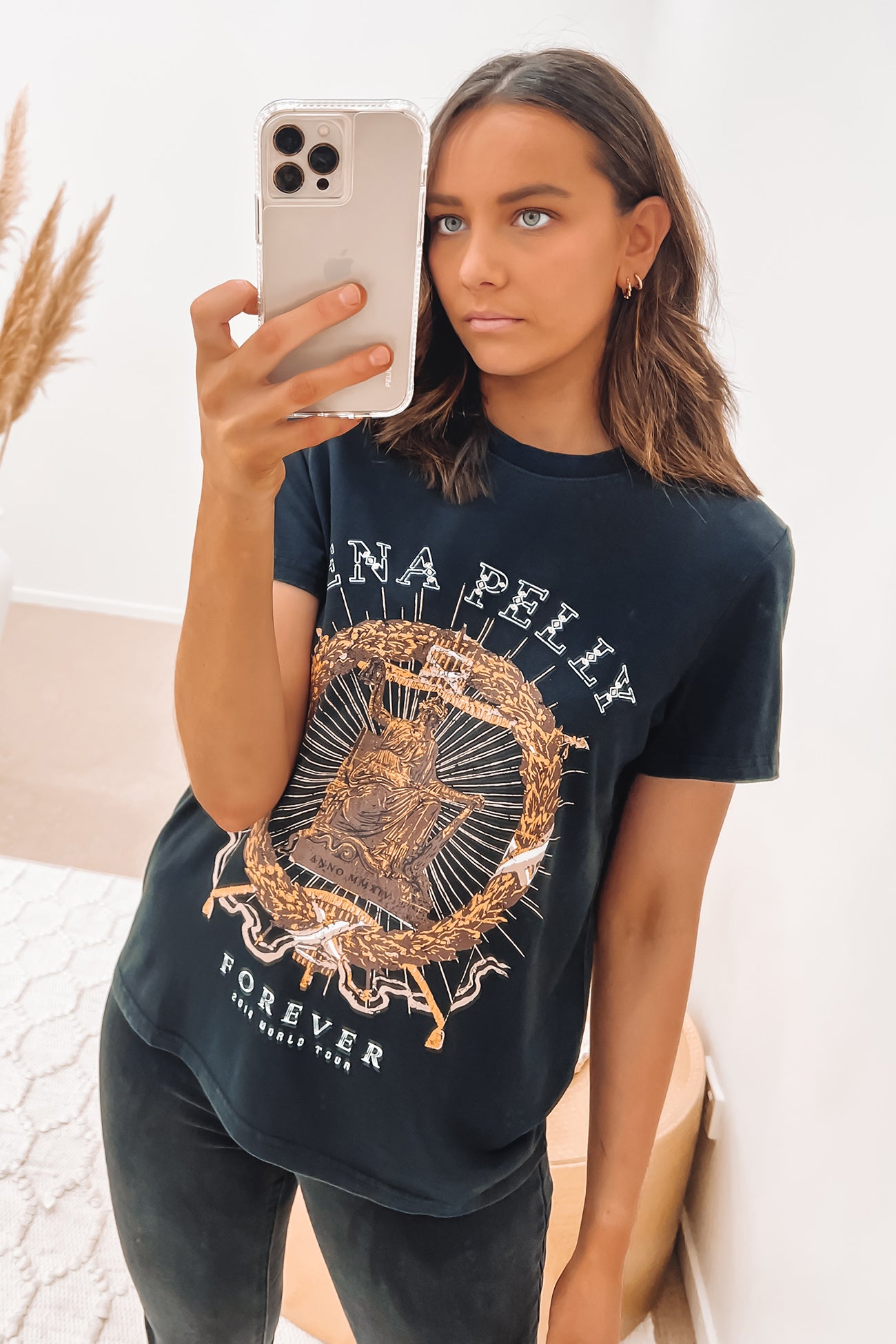 Graphic Tee The Tour Honey Gold Faded Black