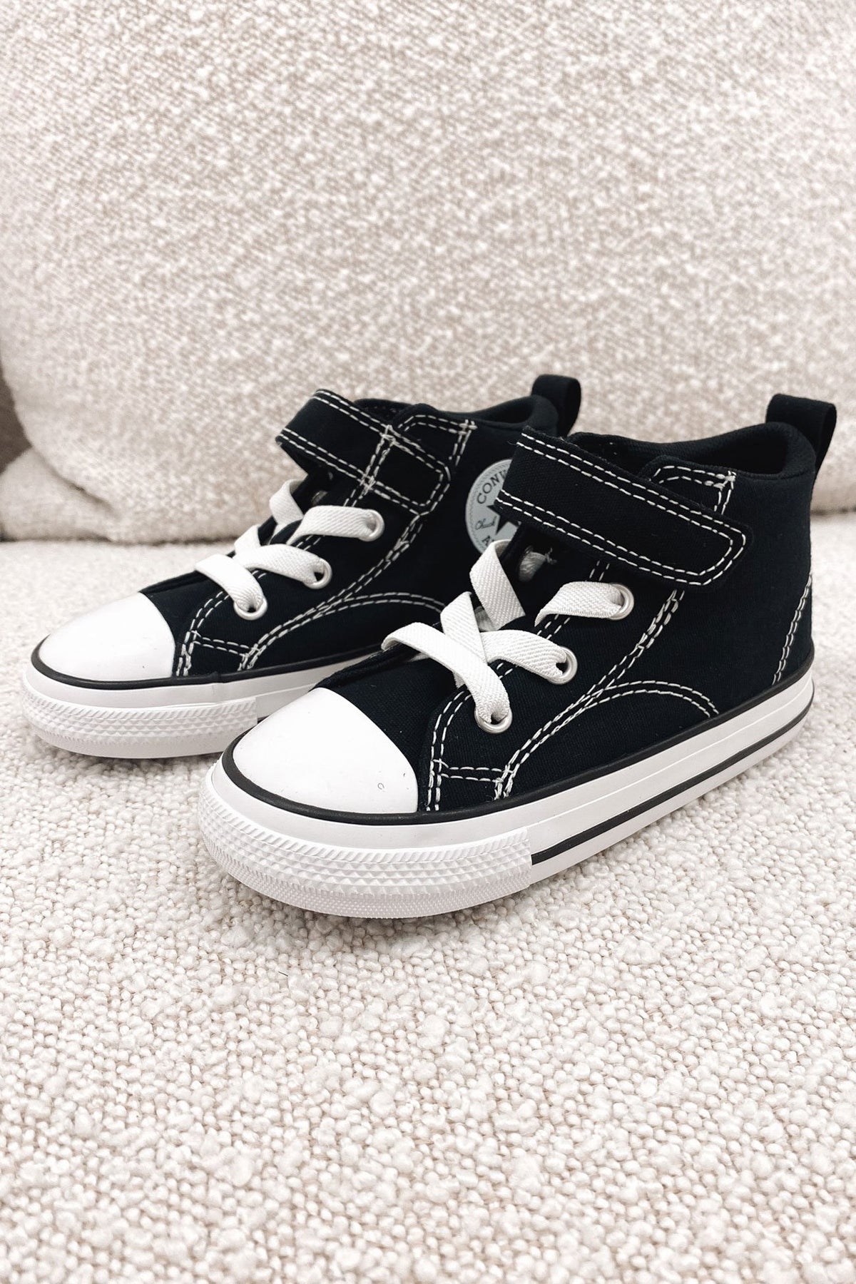 Chuck Taylor Malden Street Mid Black Jean Jail