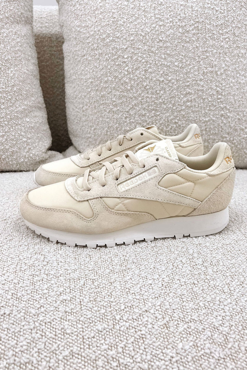 Reebok classic deals beige suede