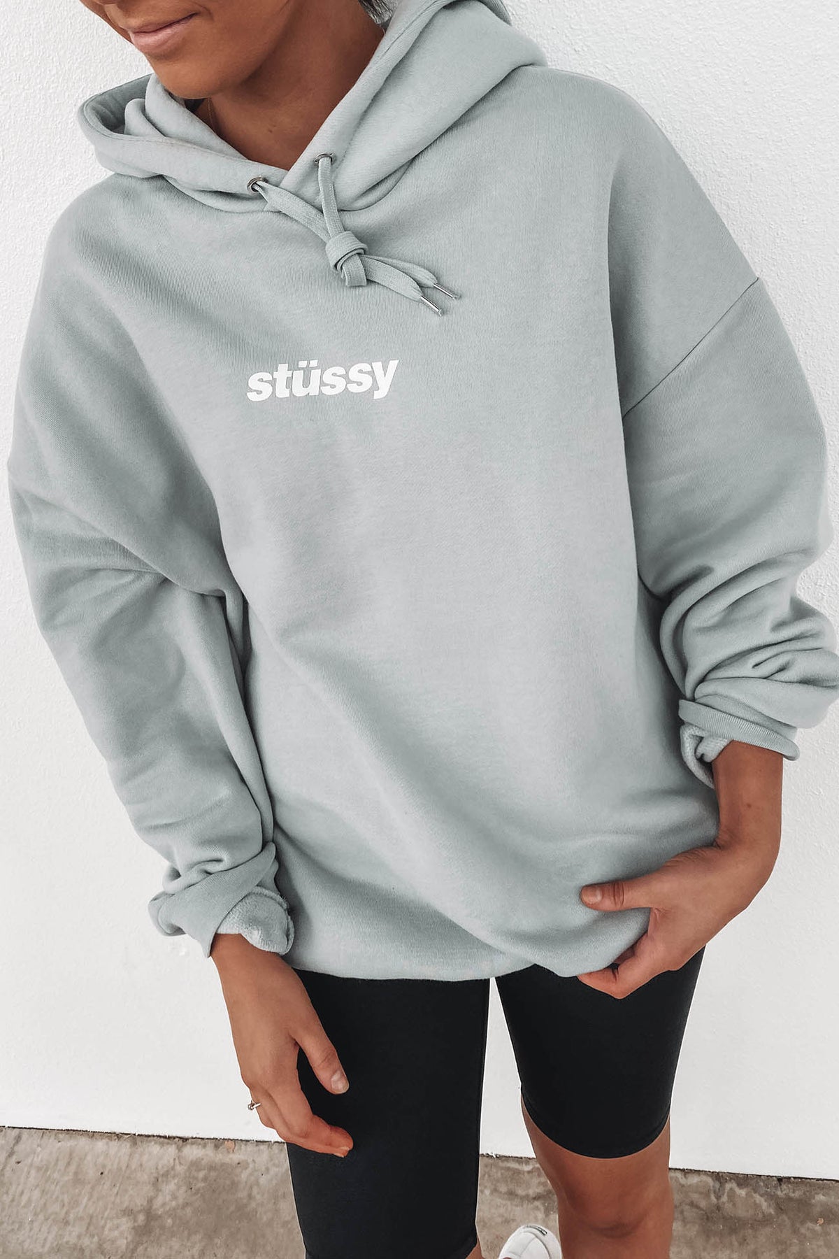 Italic Oversized Hood Flat Grey Jean Jail