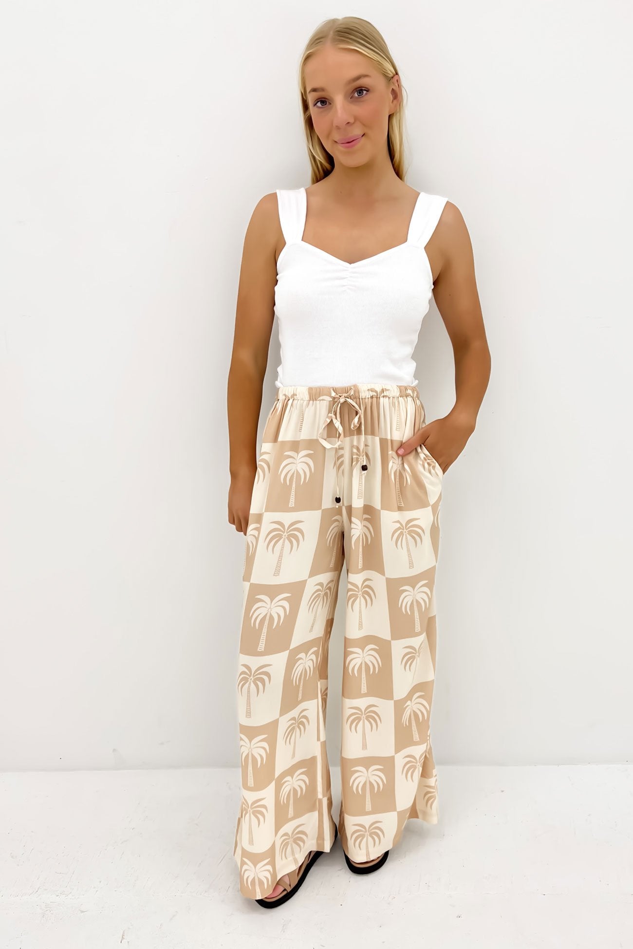 Kaleb Pant Latte Palm
