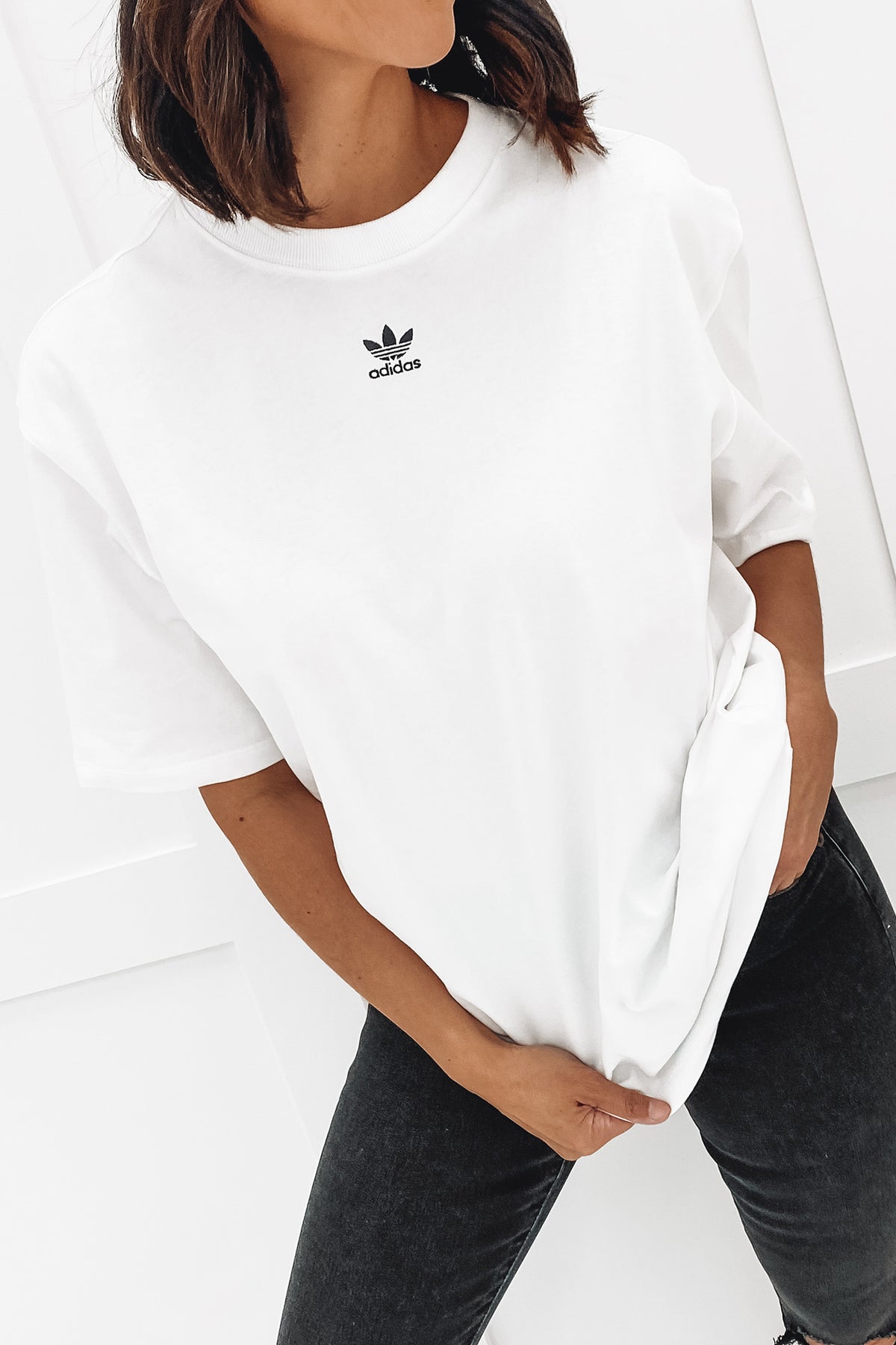 Essential discount tee adidas