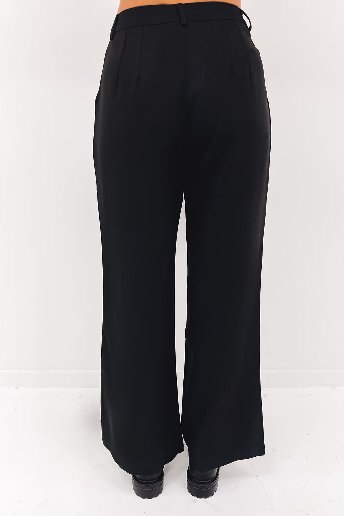 Mayra Pant Black