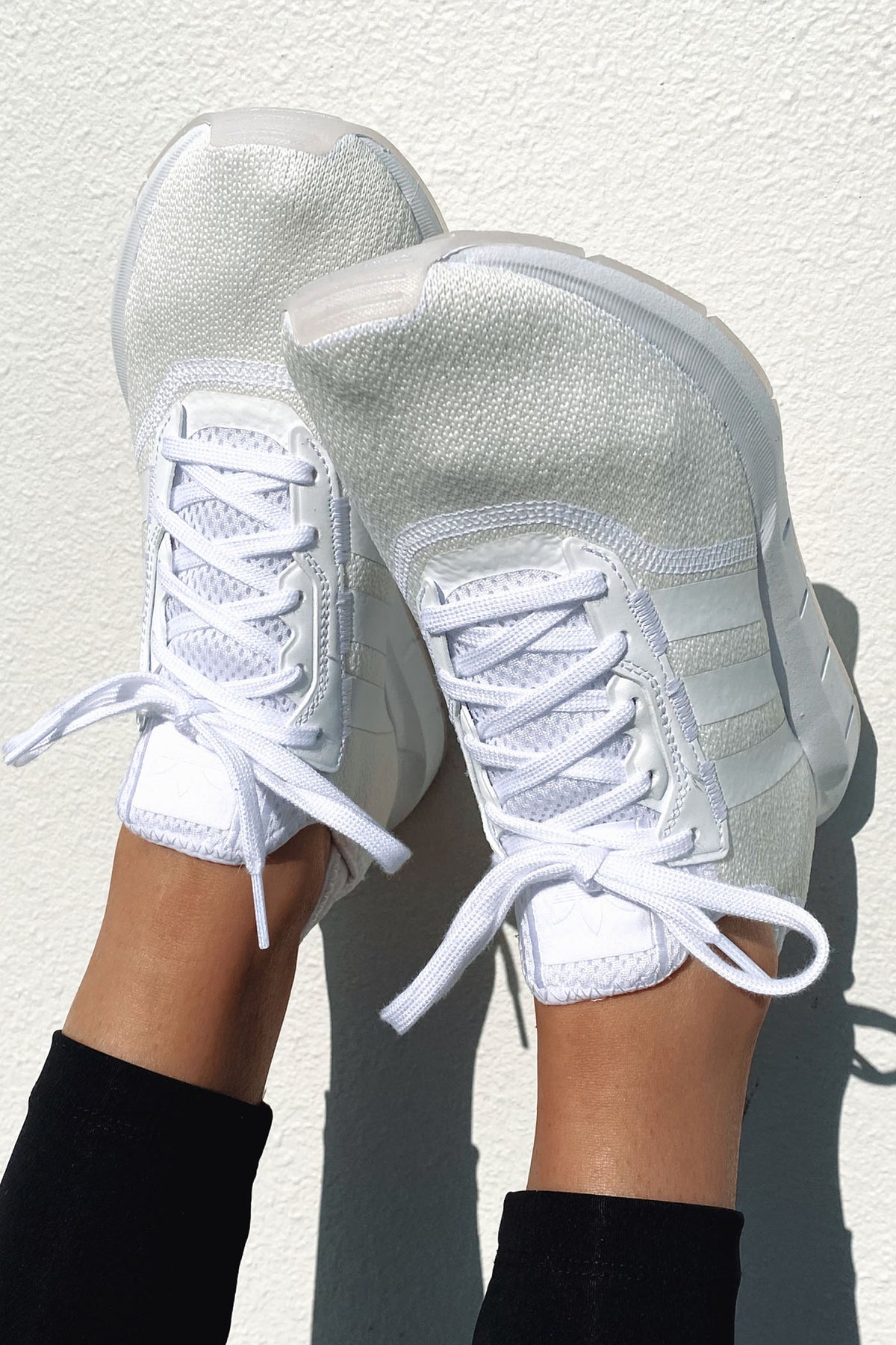 Swift Run X W Cloud White Jean Jail