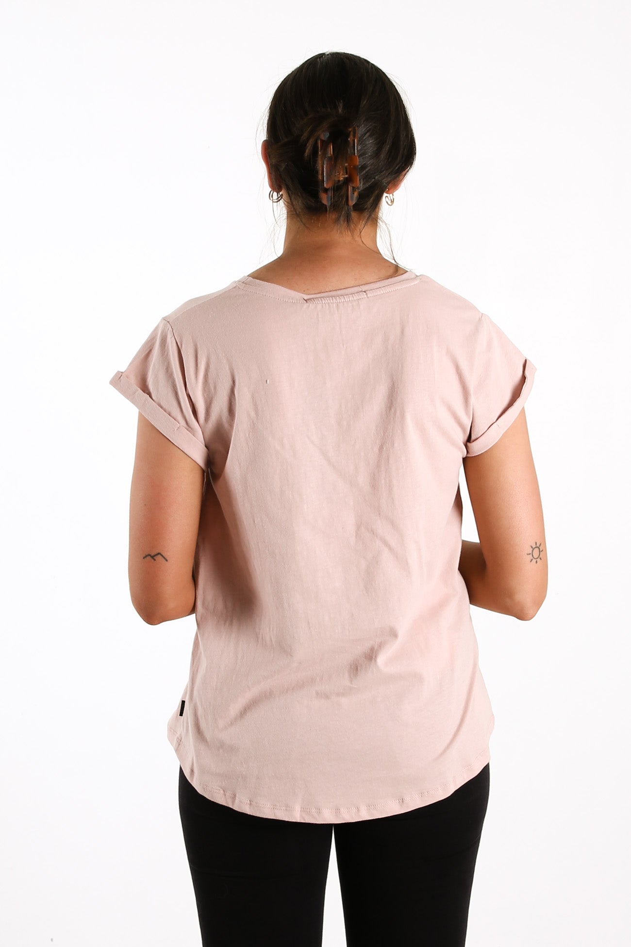The Valley Tee Dusty Pink