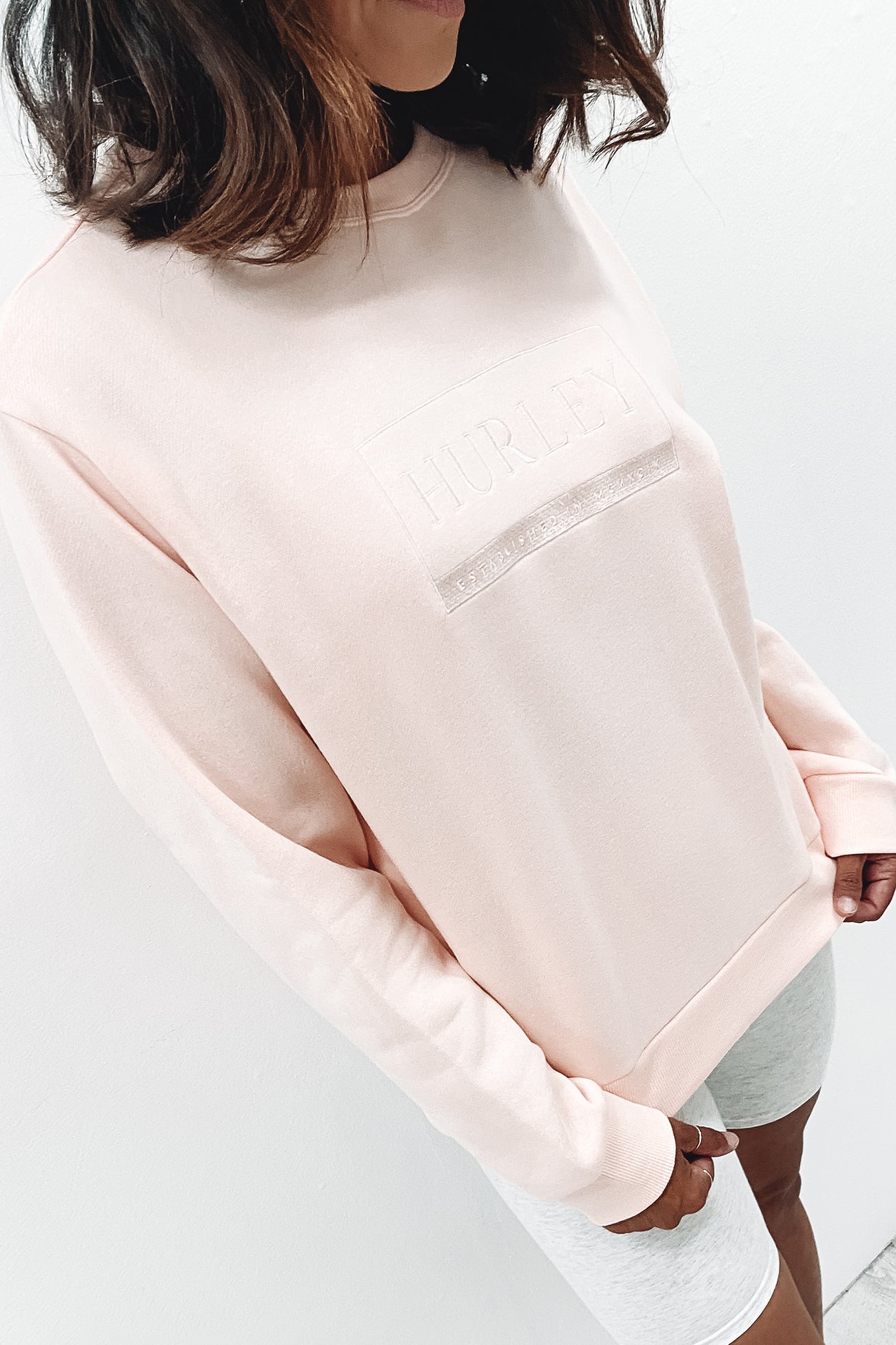 Universal Girlfriend Fleece Crew Washed Coral