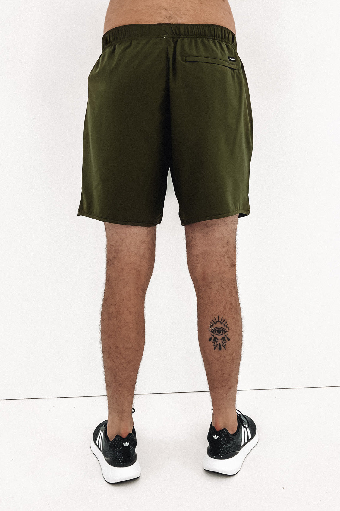 Yogger IV Elastic Short 17" Olive