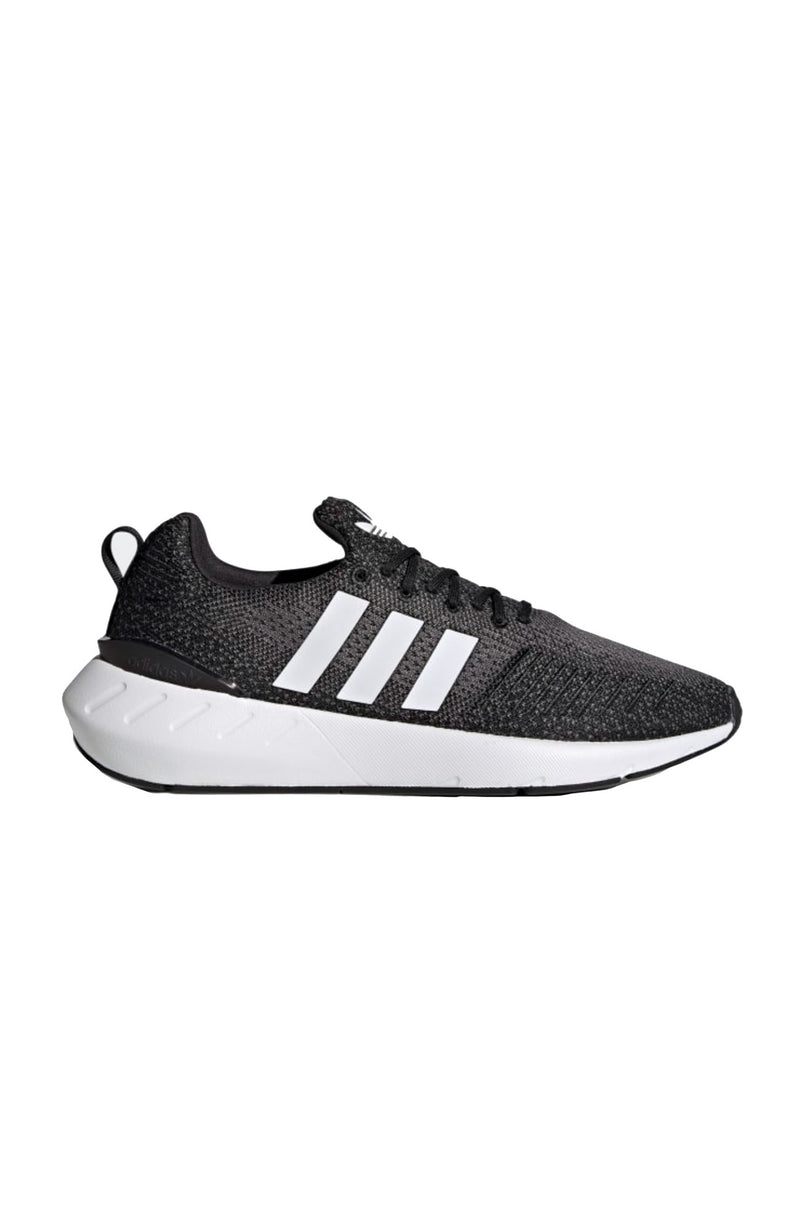 Swift Run 22 Shoe Core Black White